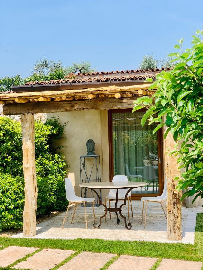 Villa Mario Resort Salo Exterior photo