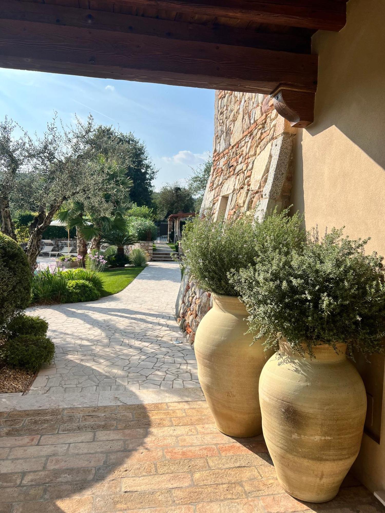 Villa Mario Resort Salo Exterior photo